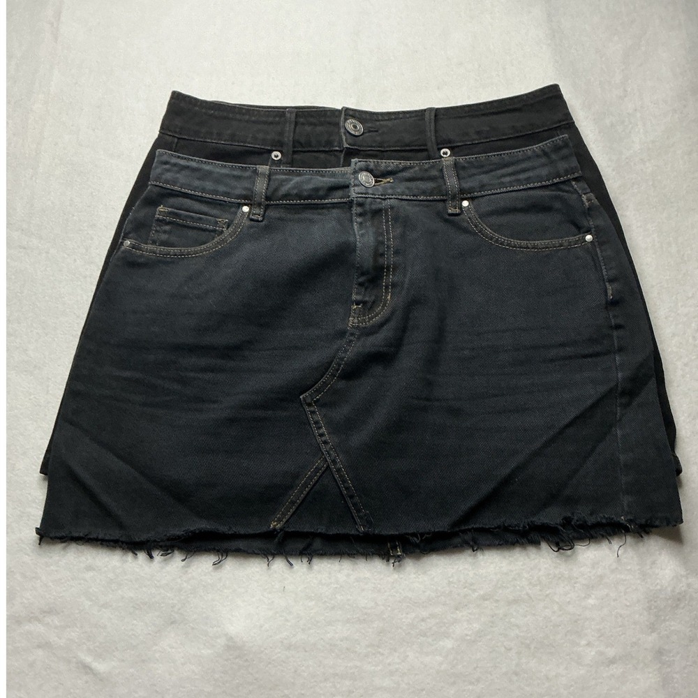 American Eagle PacSun Black Denim Mini Skirts 2pc Bundle Size 8 28 Frayed Hem
